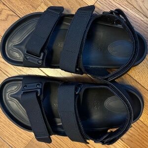BIRKENSTOCK BLACK TATAKOA  MEN'S SIZE US 9 - 9.5 / EURO 42 - BRAND NEW!!